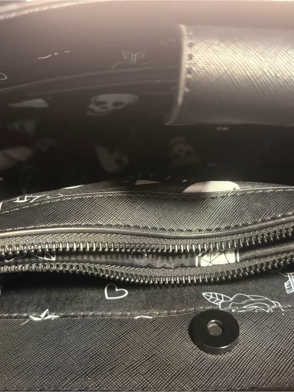 π Betsey Johnson Black Embossed Skull Tote & Pouch Set π - Picture 8 of 11